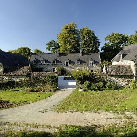 La Grande Sauvagere Bed and Breakfast Saint-Pierre-de-Plesguen Eksteriør billede