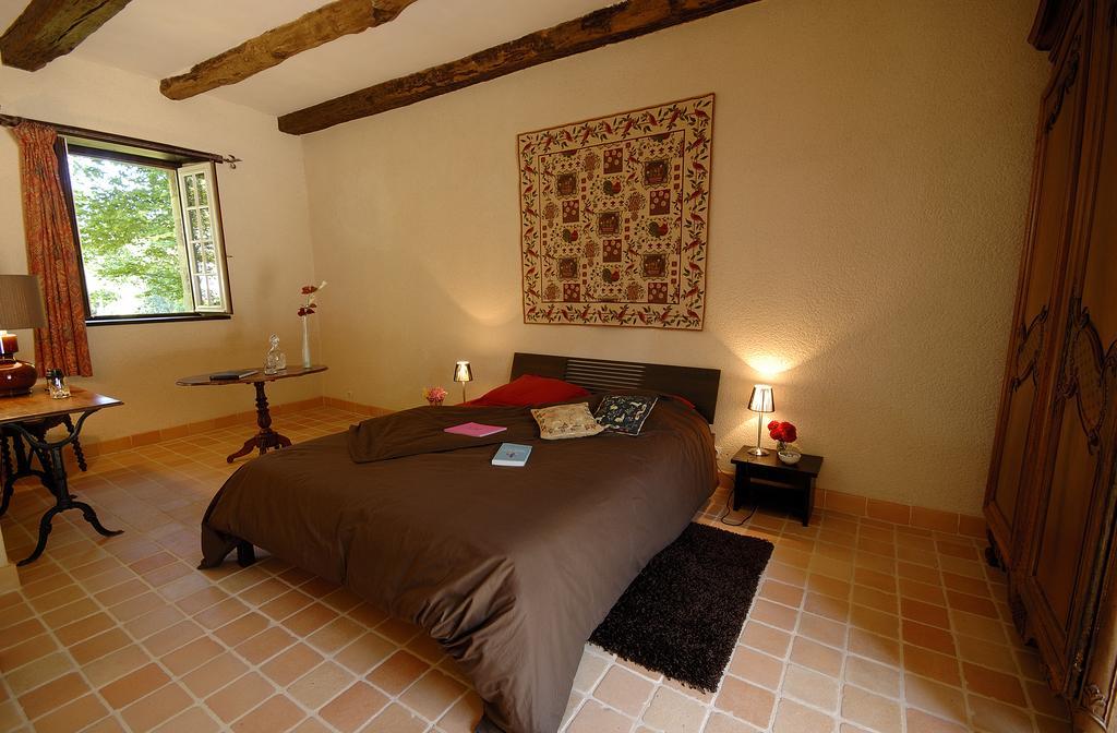 La Grande Sauvagere Bed and Breakfast Saint-Pierre-de-Plesguen Værelse billede